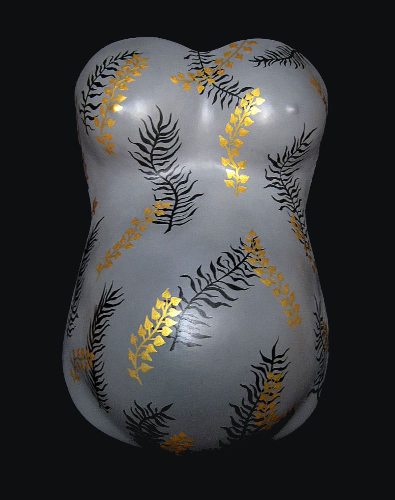 Belly painting sul calco in gesso del pancione